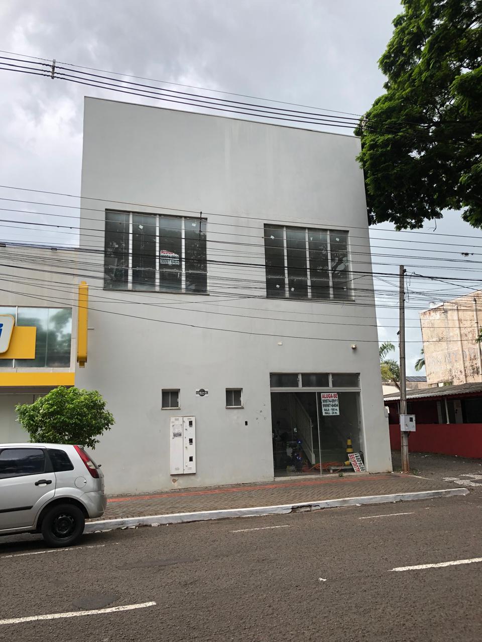 Rua Pernambuco esquina com a Rua Souza Naves - Centro